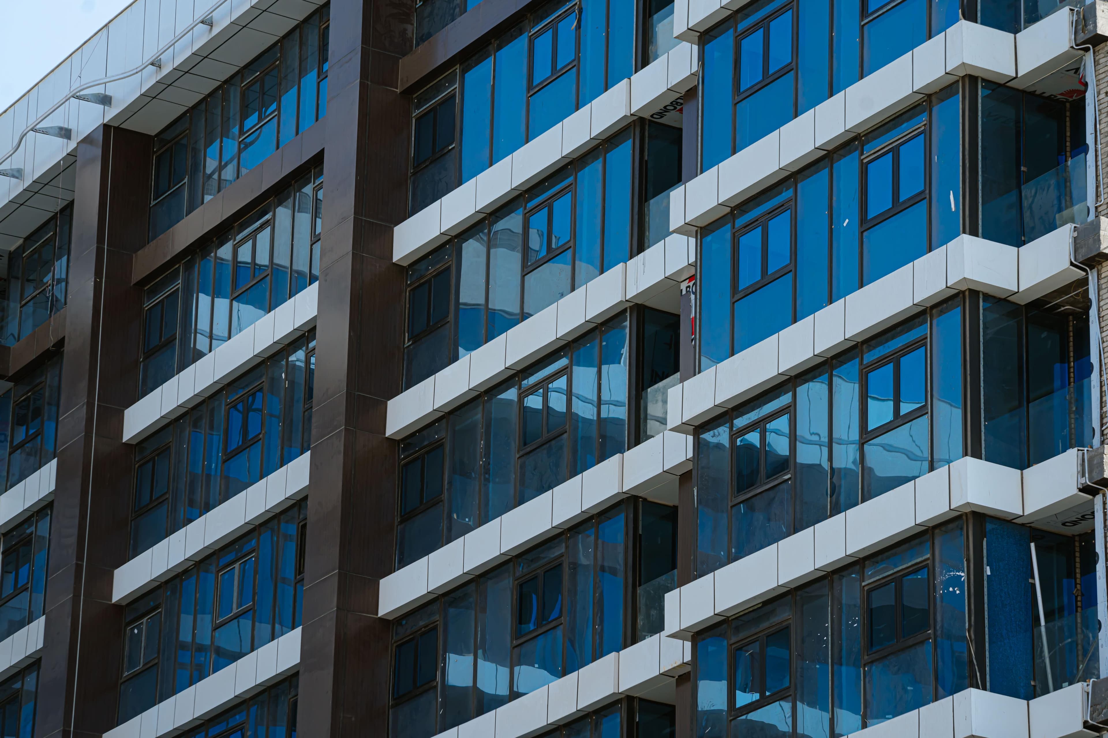 A 3 Bedroom Apartment in Tower H-Marriot Residence by A Capital Holding