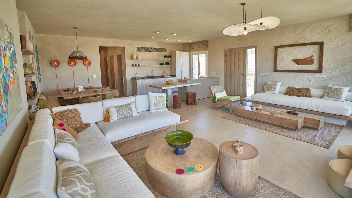 A 5 Bedroom Villa in Hills-Beit Al Bahr by Beit Al Bahr