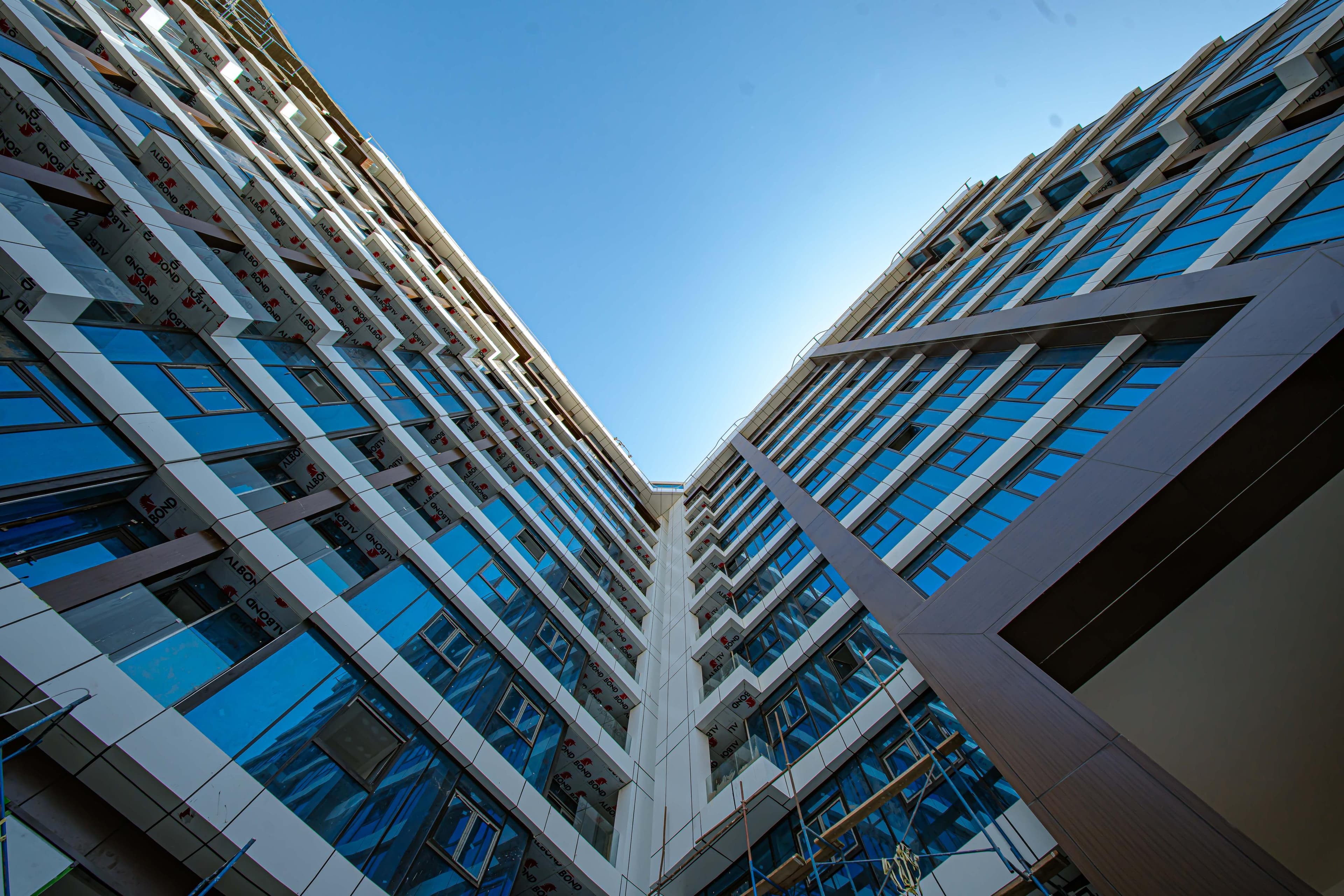A 3 Bedroom Apartment in Tower H-Marriot Residence by A Capital Holding