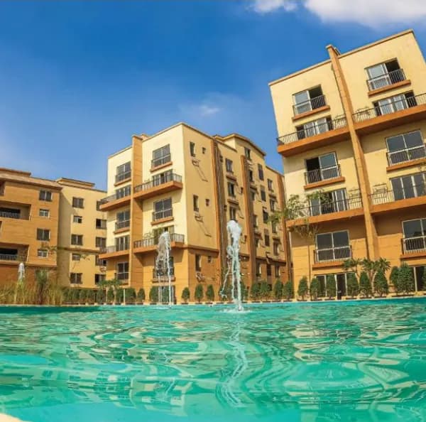 A 3 Bedroom Apartment in Neo Lakes by Wadi Degla Developments