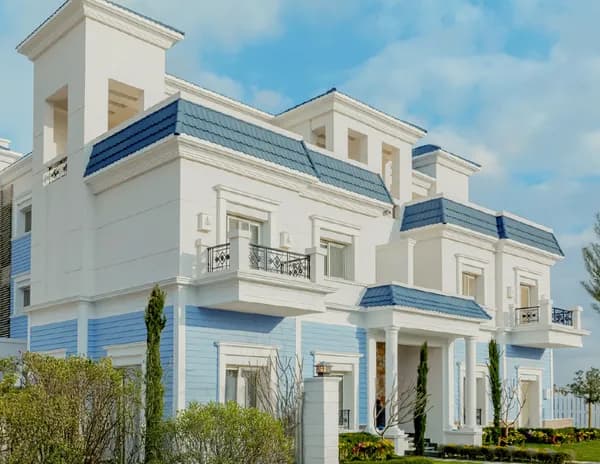 A 4 Bedroom Townhouse in The Greens by Mountain View