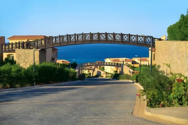 A 3 Bedroom Twinhouse in Telal Sokhna by PRE Group