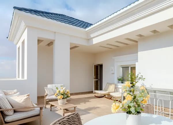 A 4 Bedroom Townhouse in The Greens by Mountain View