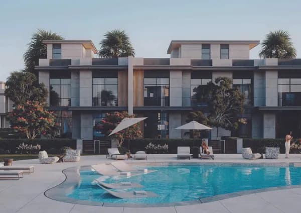 A 3 Bedroom Townhouse in Elora by Arabia Holding