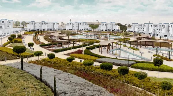 A 4 Bedroom Townhouse in The Greens by Mountain View