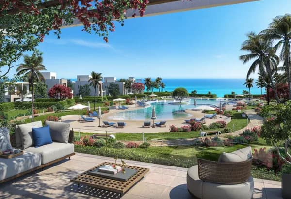 A 3 Bedroom Apartment in Lagoon Town by Hyde Park