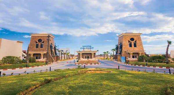 A 3 Bedroom Villa in Mini Egypt by Lasirena Group