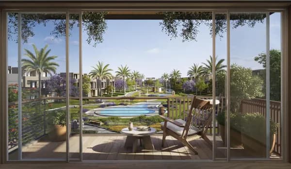 A 3 Bedroom Twinhouse in Lake side by Hyde Park