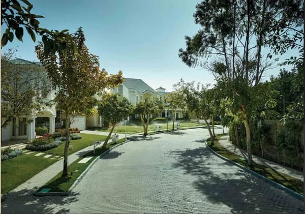 A 3 Bedroom Villa in Mountain View 4 by Mountain View