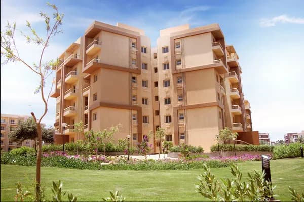 A 3 Bedroom Penthouse in Ashgar City by IGI Real Estate