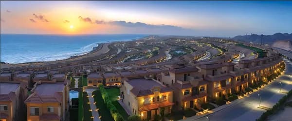 A 3 Bedroom Twinhouse in Telal Sokhna by PRE Group