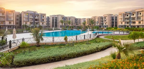 A 3 Bedroom Apartment in Galleria Residence by Arabia Holding